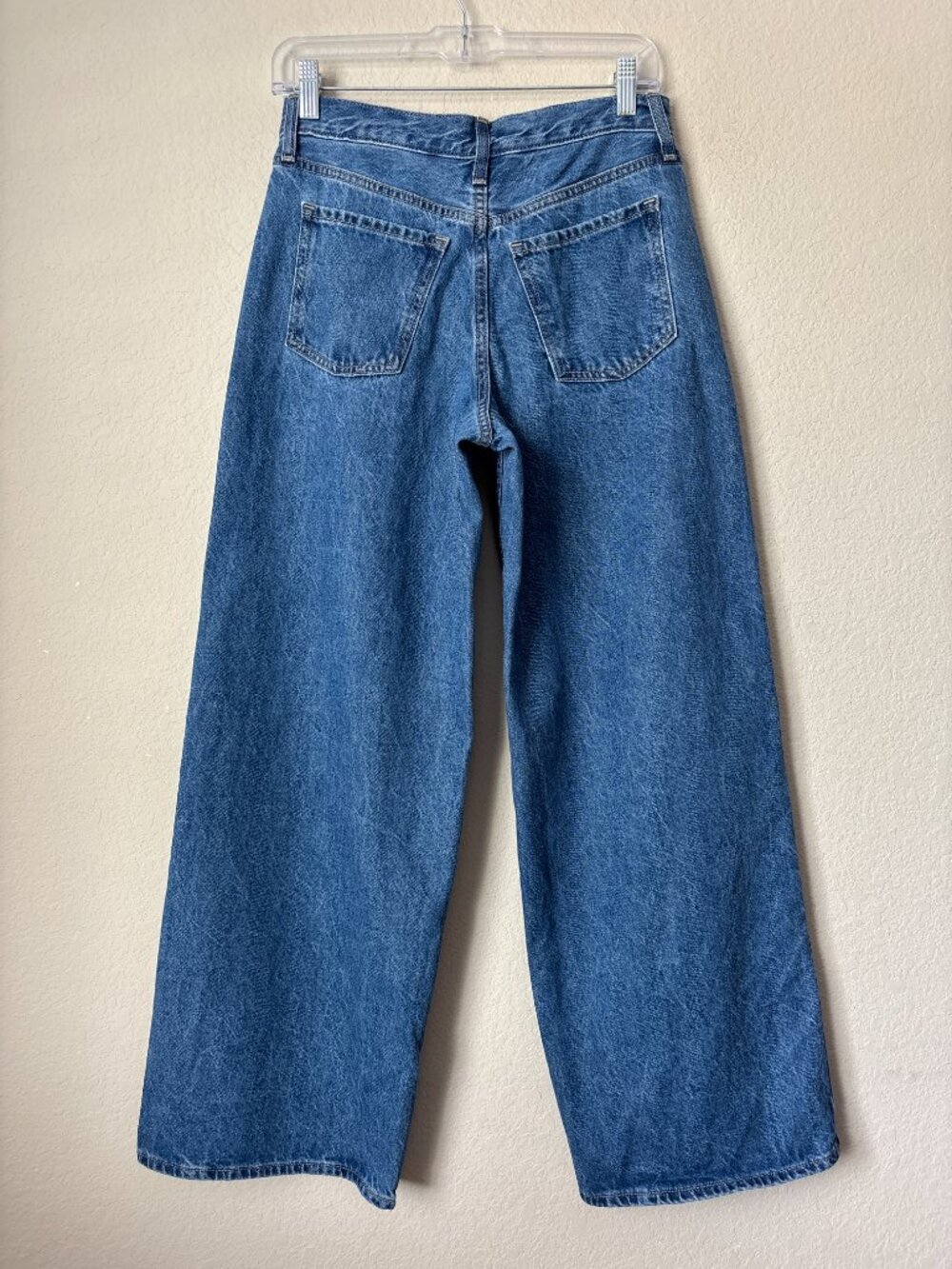 Old Navy Mid-Rise Wow Baggy Wide-Leg Jeans - Picture 6 of 11